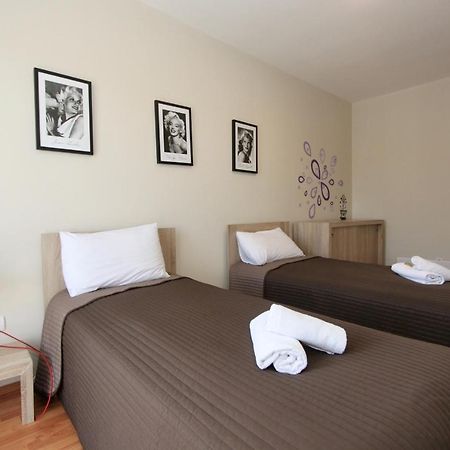 Cozy Apartments In Belgrade, Cukarica, Zeleznik, Free Parking And Wifi Ngoại thất bức ảnh