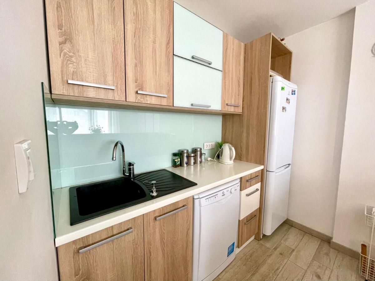Cozy Apartments In Belgrade, Cukarica, Zeleznik, Free Parking And Wifi Ngoại thất bức ảnh