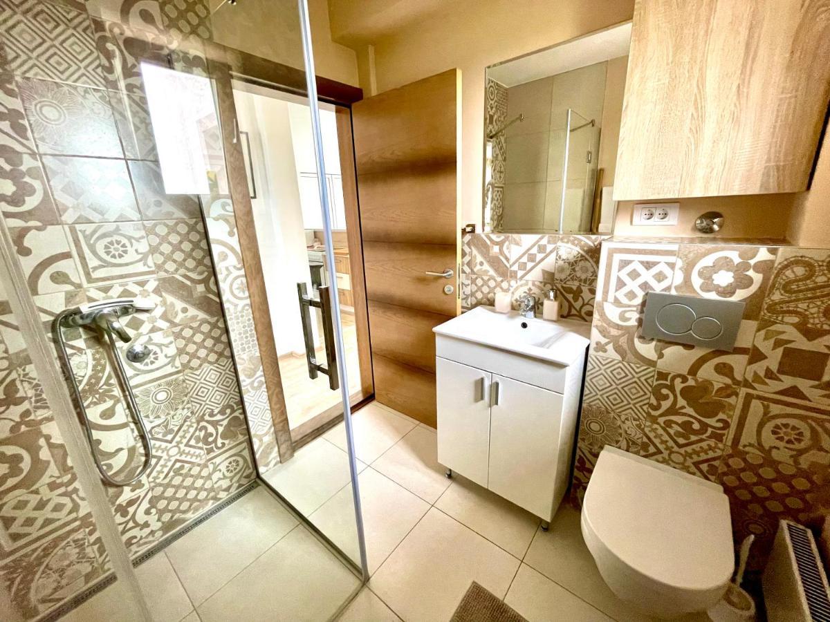 Cozy Apartments In Belgrade, Cukarica, Zeleznik, Free Parking And Wifi Ngoại thất bức ảnh