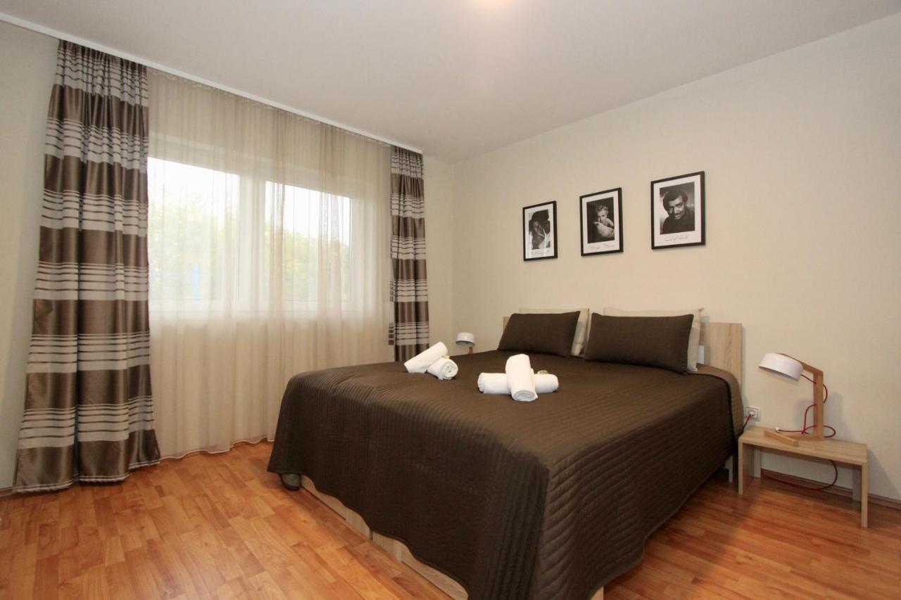 Cozy Apartments In Belgrade, Cukarica, Zeleznik, Free Parking And Wifi Ngoại thất bức ảnh