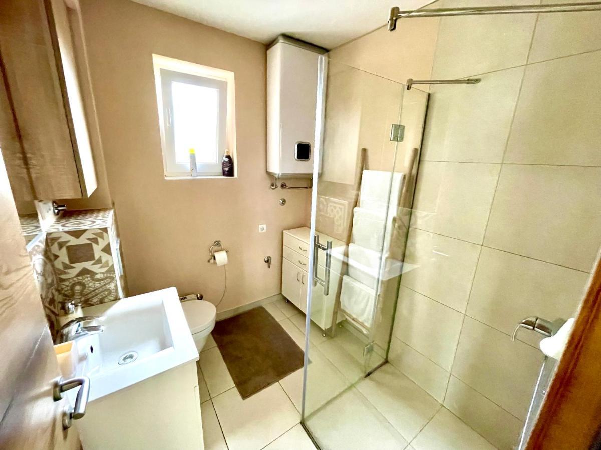 Cozy Apartments In Belgrade, Cukarica, Zeleznik, Free Parking And Wifi Ngoại thất bức ảnh